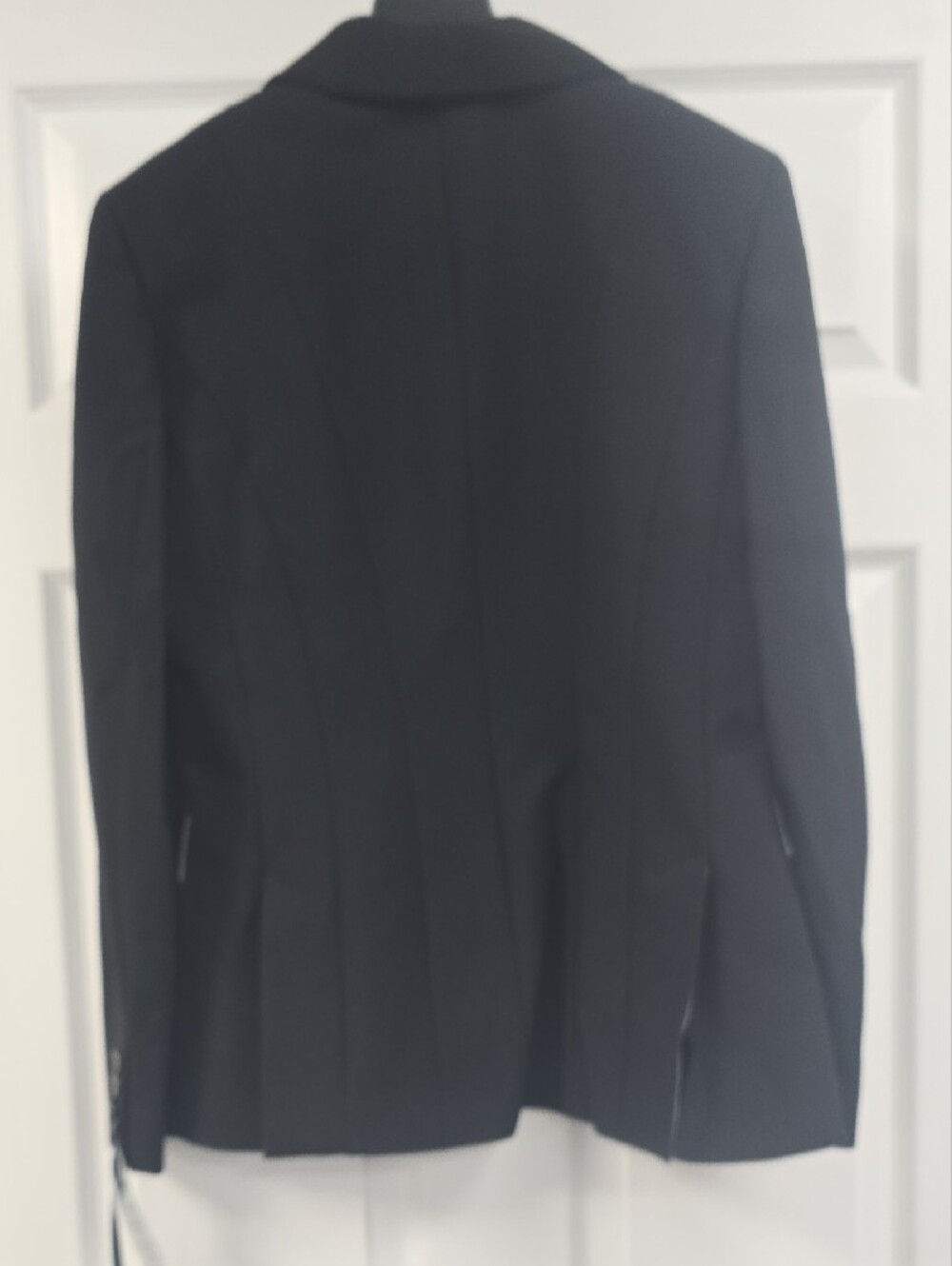 Equestrian-Style Black Riding Jacket - Picture 3 of 4